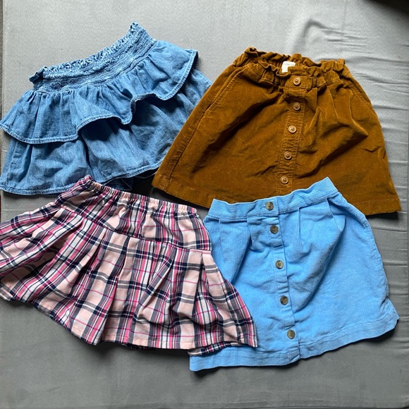 Set of four skirts just in time for summer! - Picture 1 of 5